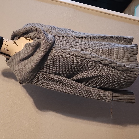 Ivanka Trump - Picture 3 of 7